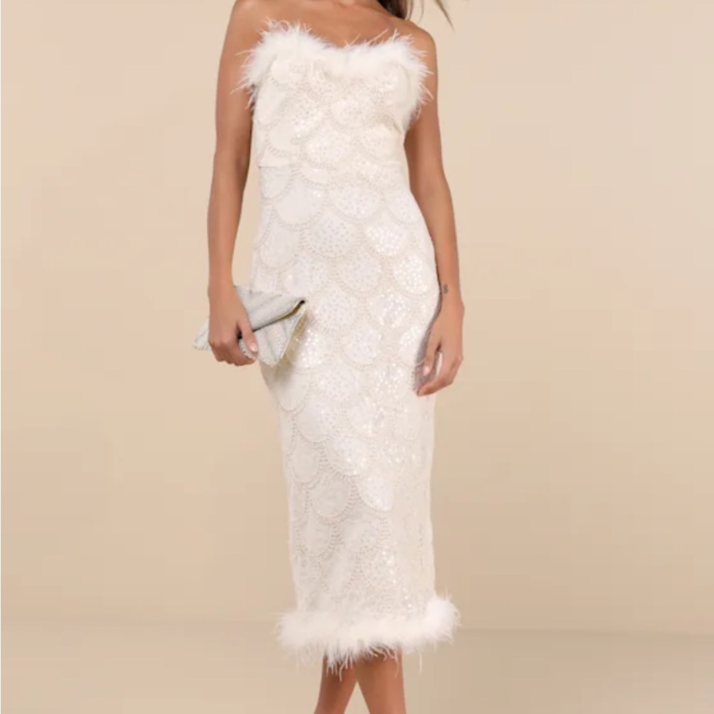 Cream, Lace, Mid-Length Dress with Feathers (NWT!)